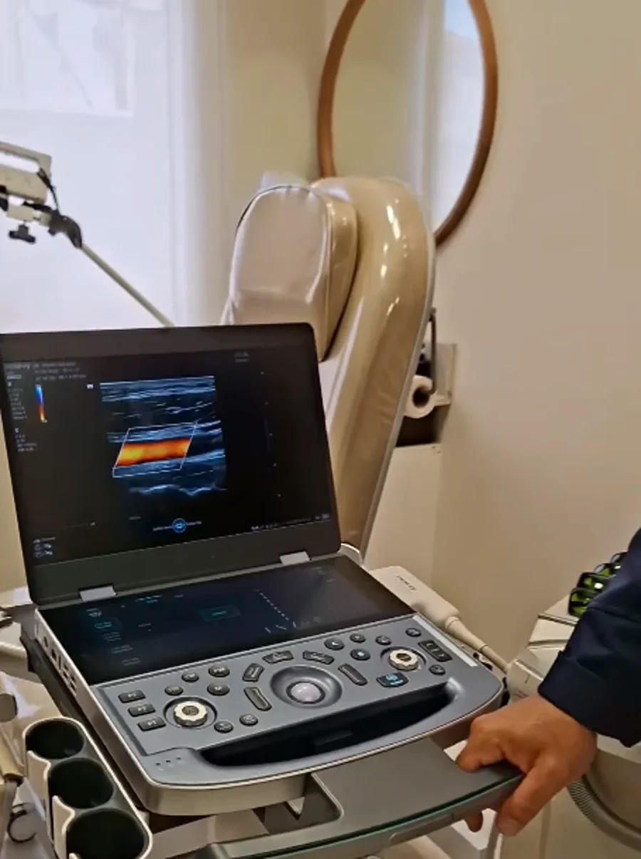Novo aparelho de ultrassom com Doppler utilizado pelo Dr. Pedro